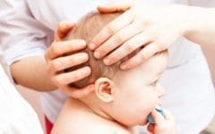 Therapie-manuelle-du-torticolis-congenital-et-de-la-plagiocephalie-chez-SSK-web