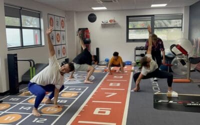 exercices au sol des stagiaires formation kiné clinique du dos avec helene portefaix
